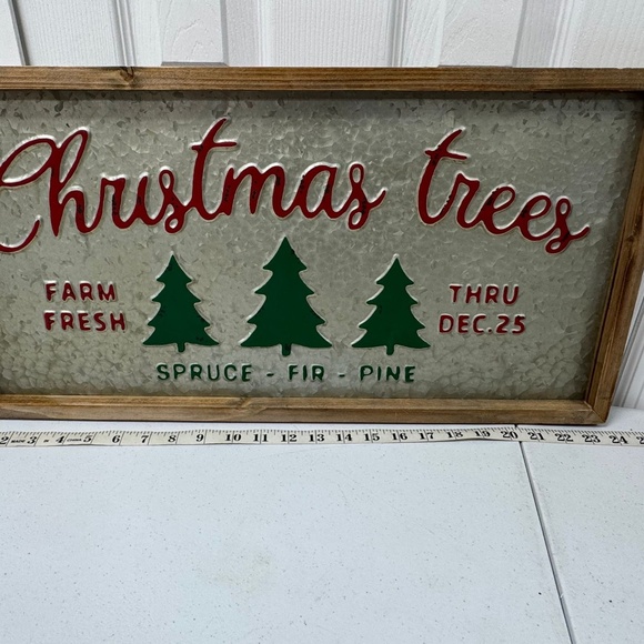 Farm Fresh Christmas Tree Wall Hanging. Size 12" x 24". - Picture 7 of 7